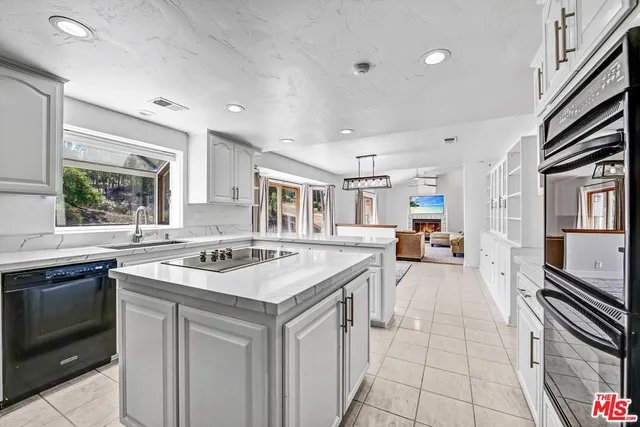 $1,549,000 | 614 Valley Drive, Vista, CA 92084