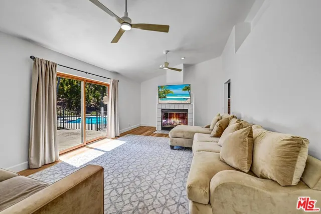 $1,549,000 | 614 Valley Drive, Vista, CA 92084