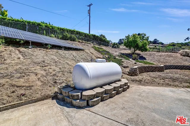 $1,549,000 | 614 Valley Drive, Vista, CA 92084