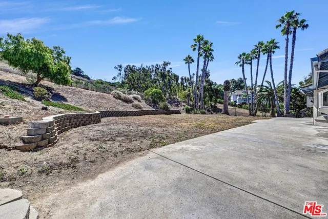 $1,549,000 | 614 Valley Drive, Vista, CA 92084