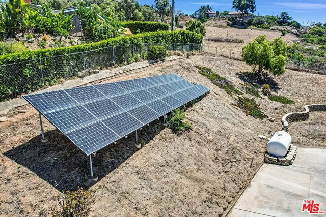 $1,549,000 | 614 Valley Drive, Vista, CA 92084