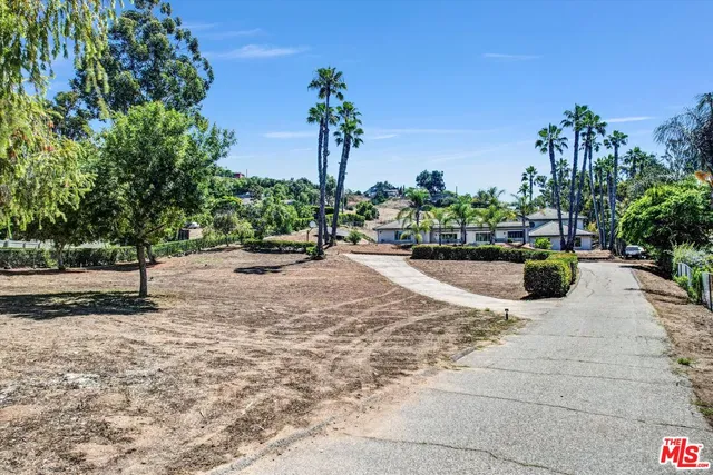 $1,549,000 | 614 Valley Drive, Vista, CA 92084