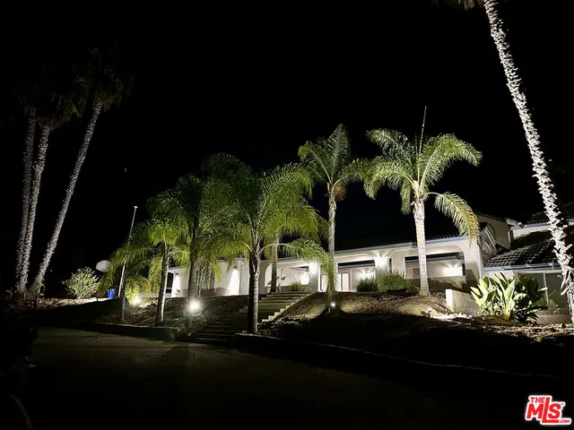 $1,549,000 | 614 Valley Drive, Vista, CA 92084