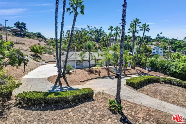 $1,549,000 | 614 Valley Drive, Vista, CA 92084