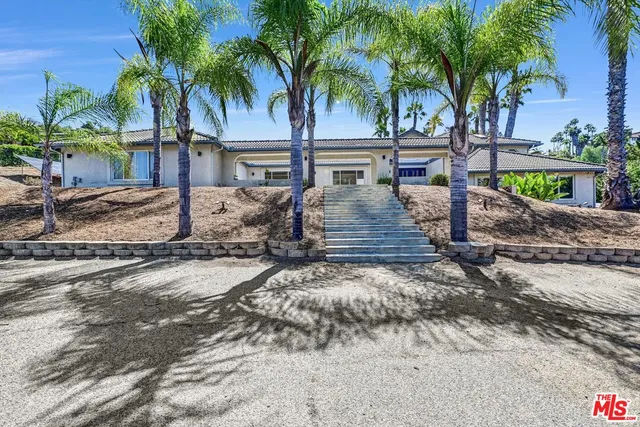 $1,549,000 | 614 Valley Drive, Vista, CA 92084