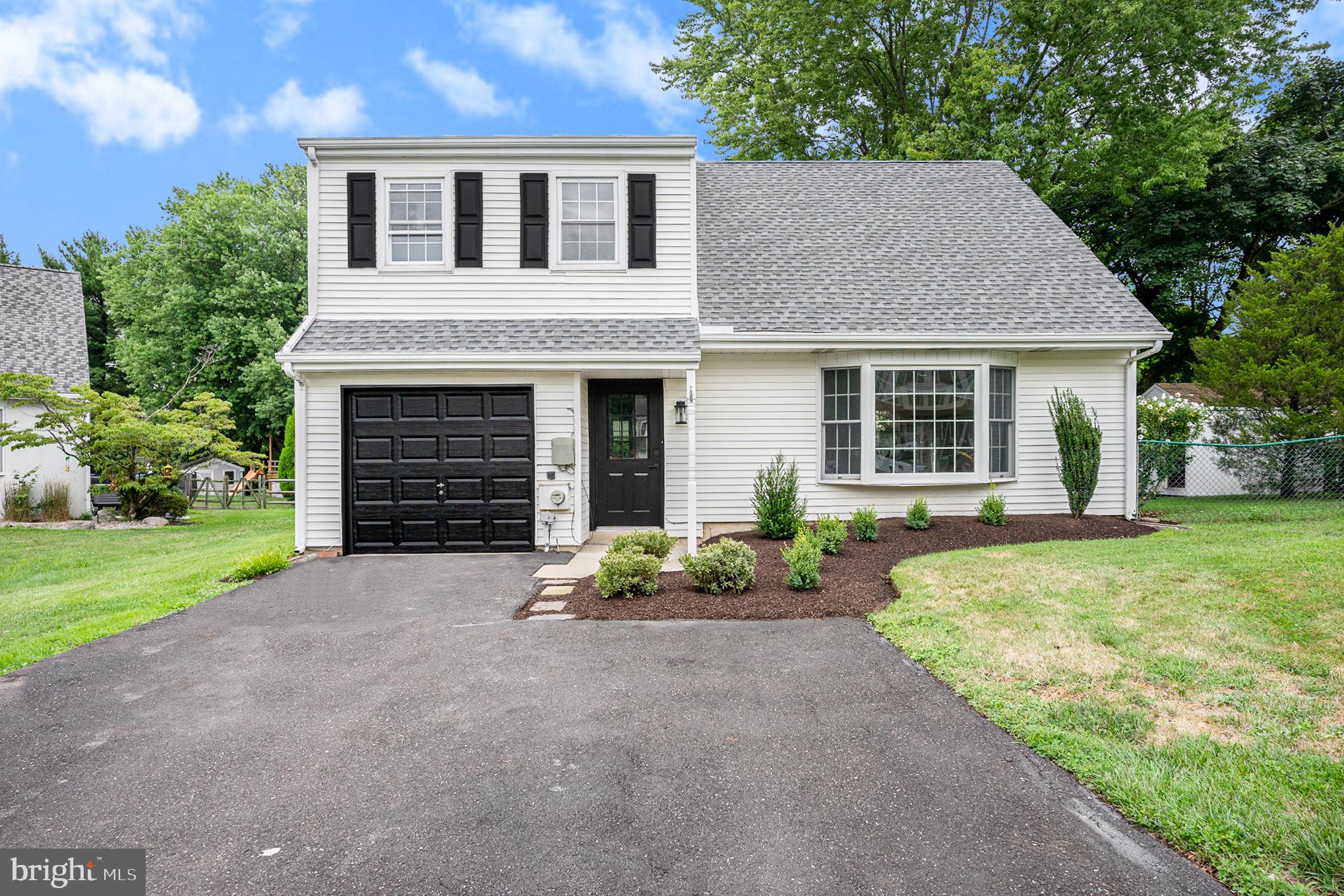 10 Meadowlark Lane Horsham, PA 19044 - Photo 3 of 46 Gallery Image 3