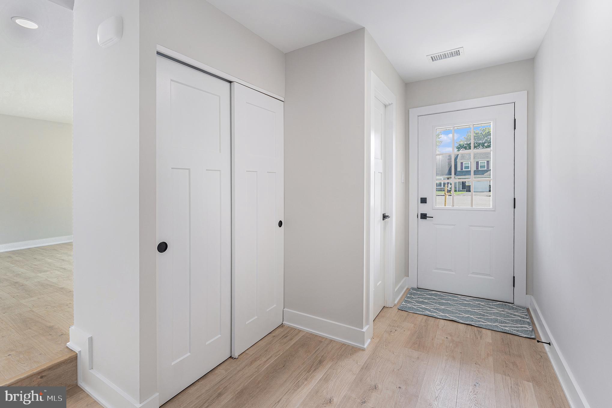 10 Meadowlark Lane Horsham, PA 19044 - Photo 4 of 46 Gallery Image 4