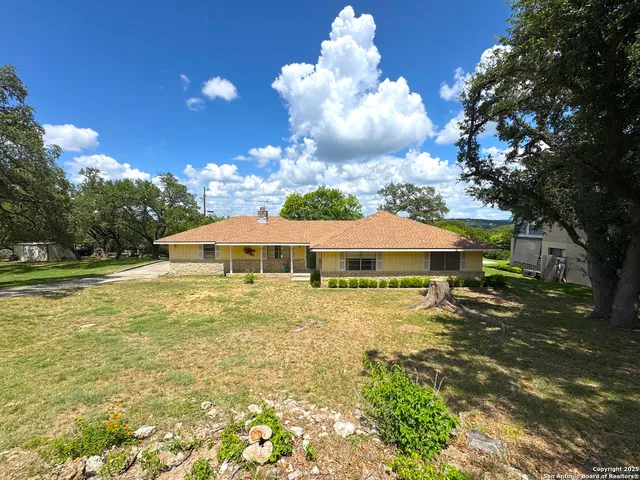 $269,000 | 116 Crestview Drive, Canyon Lake, TX 78133