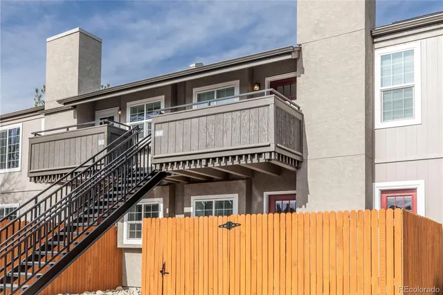 $2,600 | 2301 East Fremont Avenue, Unit S08, Centennial, CO 80122