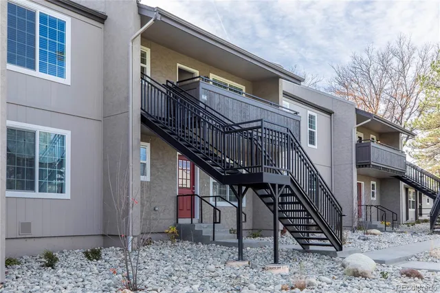 $2,600 | 2301 East Fremont Avenue, Unit S08, Centennial, CO 80122