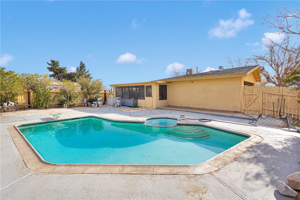 15539 Topango Road Victorville, CA 92394 - Photo 1 of 1 Welcome Home to 15539 Topango Rd!