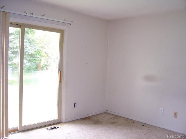 4483 Crosby Road Flint, MI 48506 - Photo 3 of 12 Bedroom