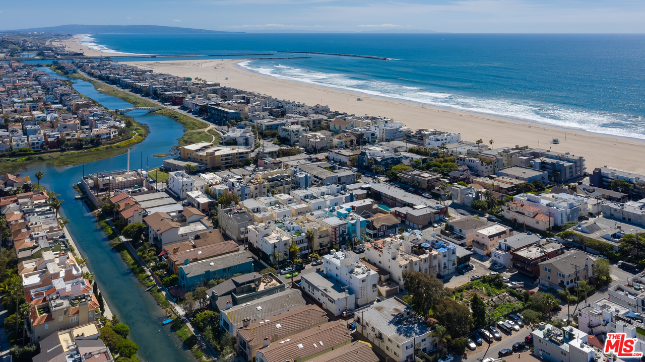 114 Fleet Street Marina del Rey, CA 90292 - Photo 16 of 19 an aerial view of a city and ocean view