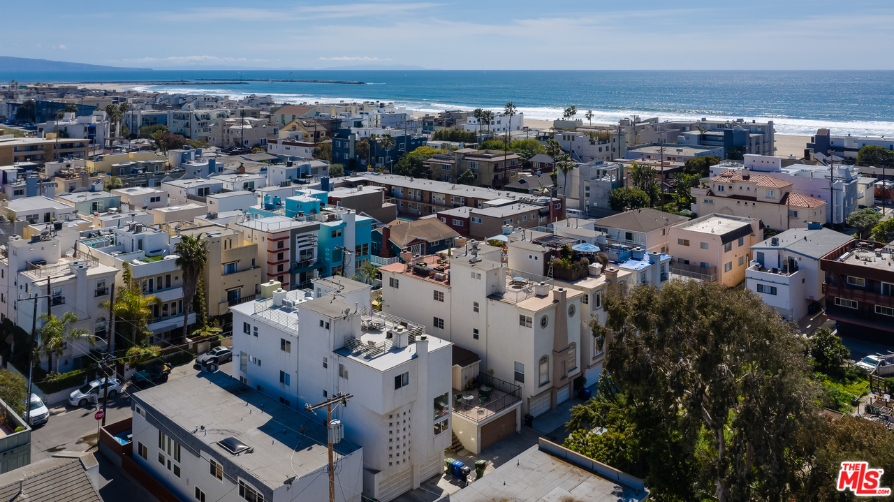 114 Fleet Street Marina del Rey, CA 90292 - Photo 17 of 19