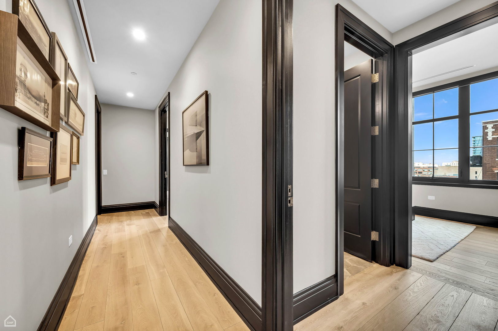 1109 West Washington Boulevard, Unit 6B Chicago, IL 60607 - Photo 29 of 40 a view of gallery with windows