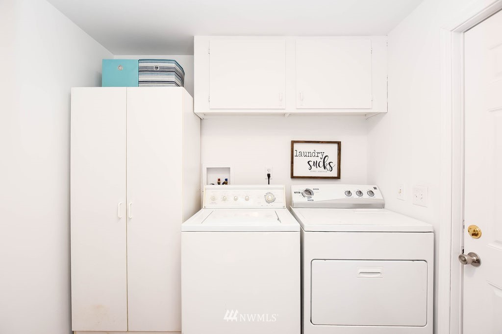 17920 Trombley Road Snohomish, WA 98290 - Photo 13 of 36 a utility room with dryer and washer