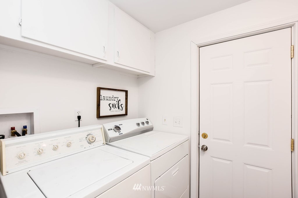 17920 Trombley Road Snohomish, WA 98290 - Photo 14 of 36 a utility room with dryer and washer