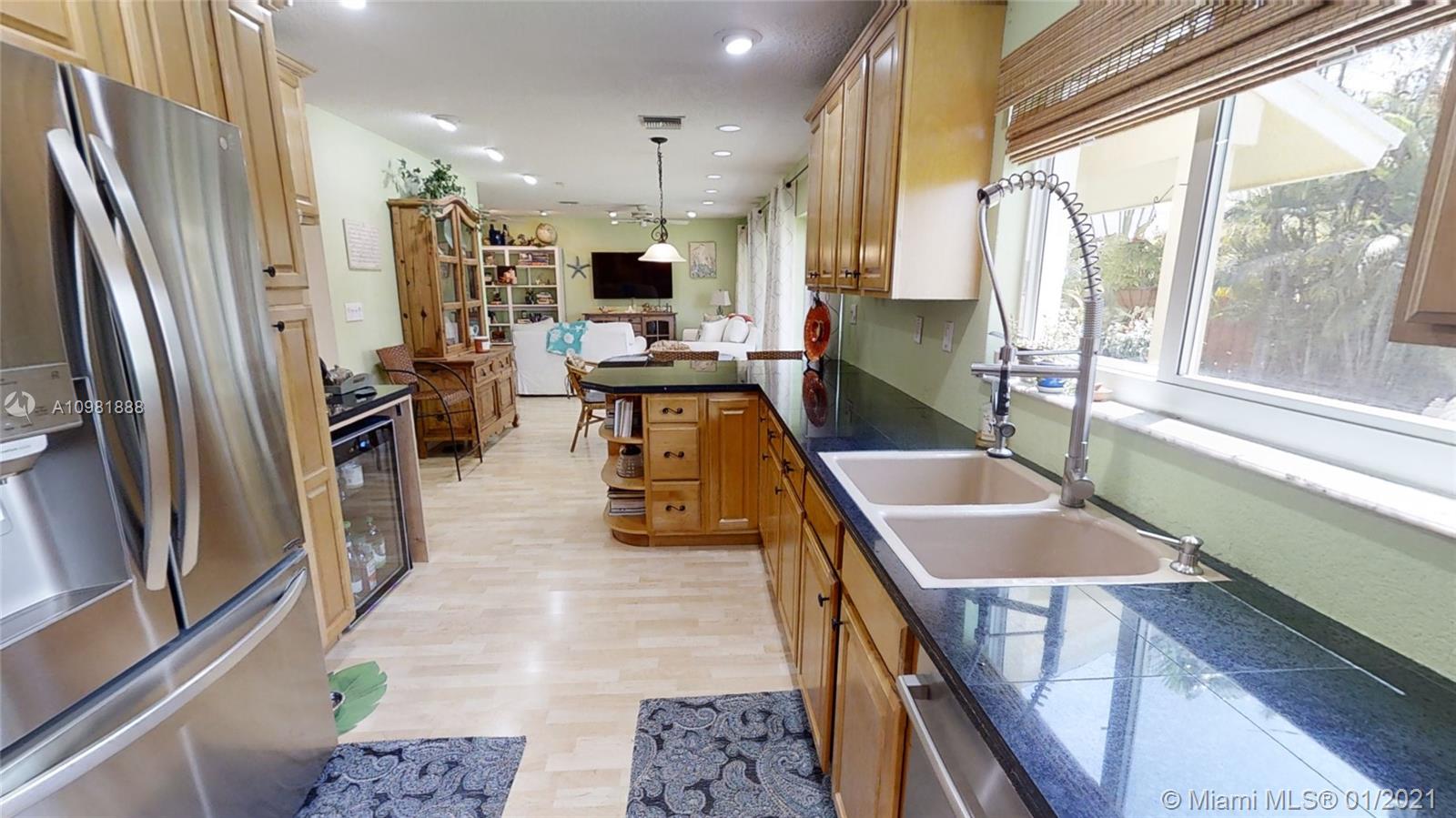 9750 Southwest 219th Street Cutler Bay, FL 33190 - Photo 14 of 63