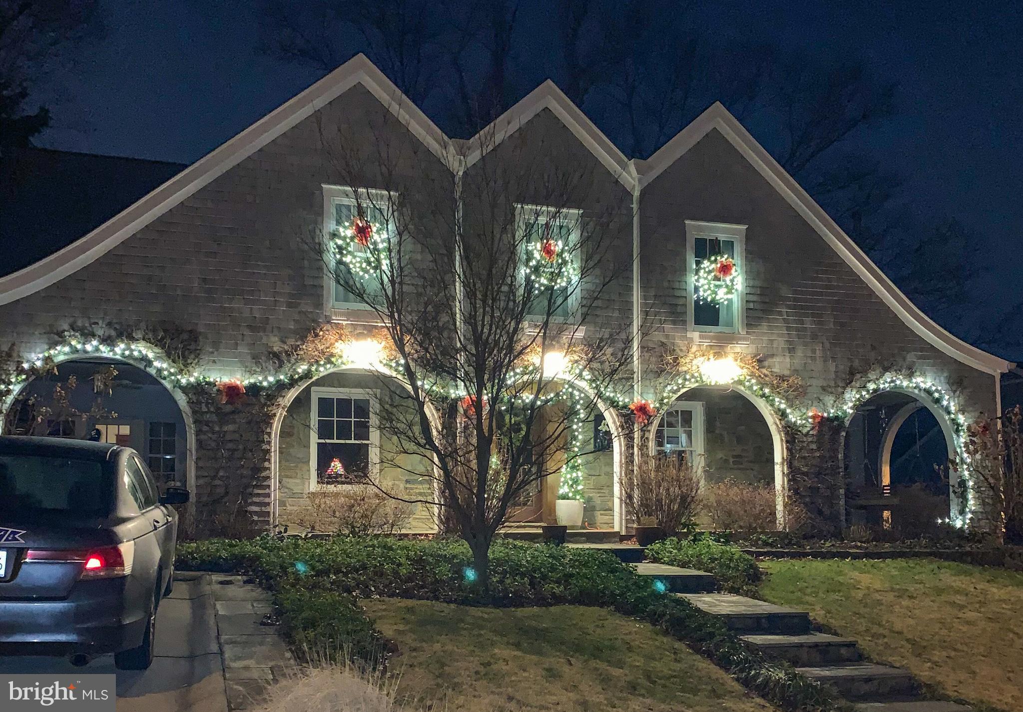 2800 Greenvale Street Chevy Chase, MD 20815 - Photo 75 of 77 Holiday Lights