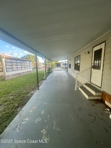 a view of empty room