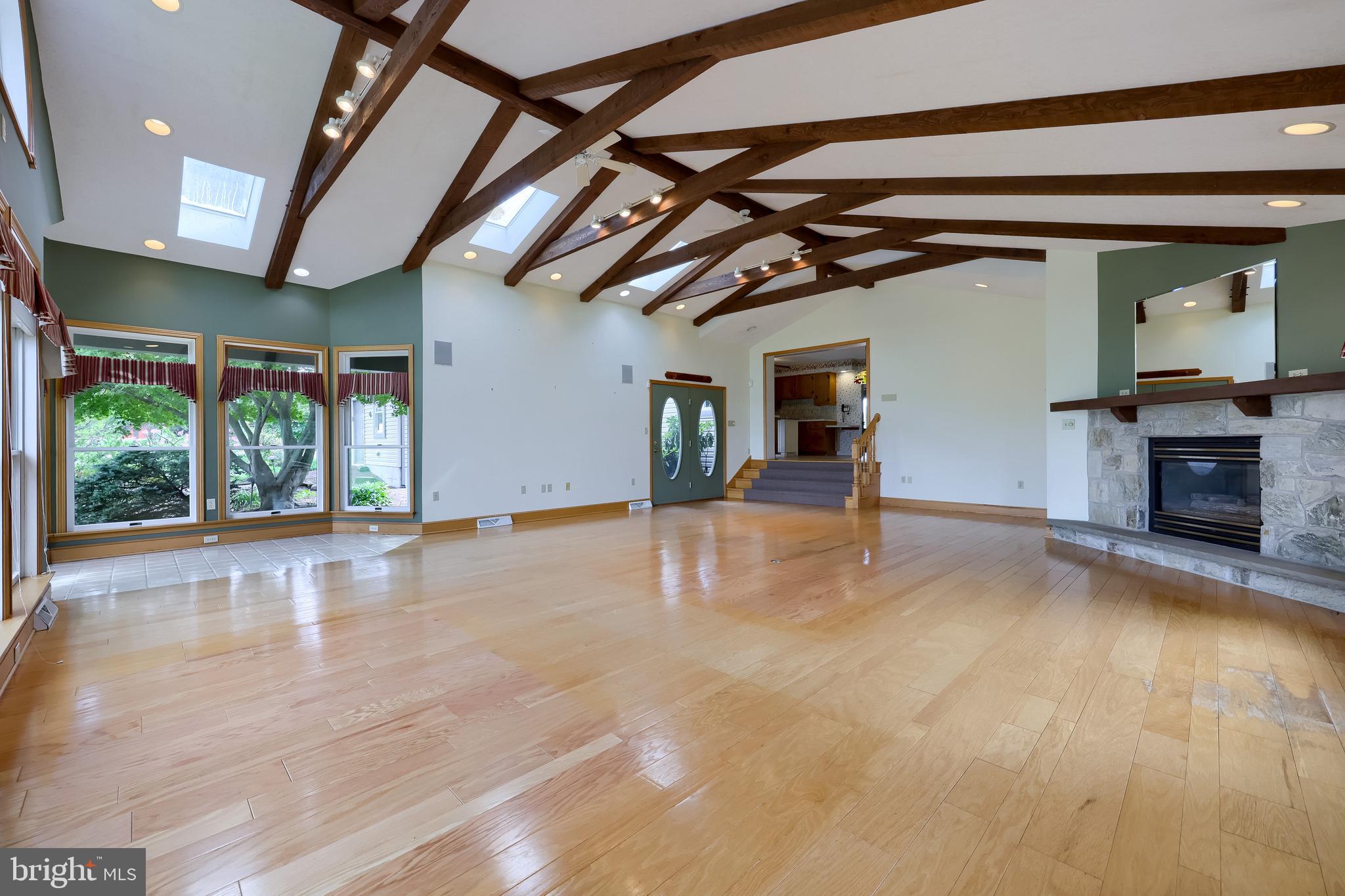 210 Stevens Road Stevens, PA 17578 - Photo 23 of 89 Great room