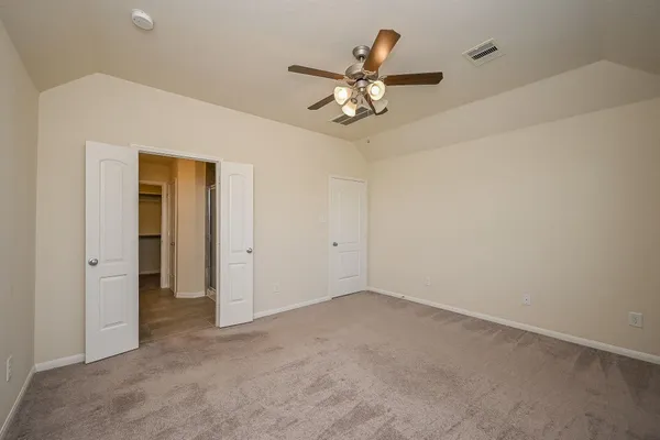 $1,800 | 8231 Hawthorne Valley Lane, Houston, TX 77095