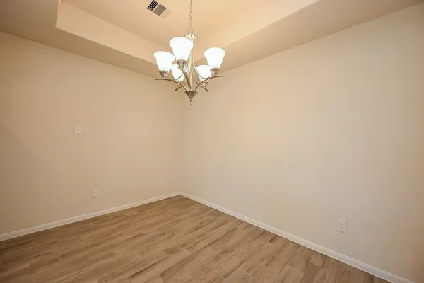 $1,800 | 8231 Hawthorne Valley Lane, Houston, TX 77095