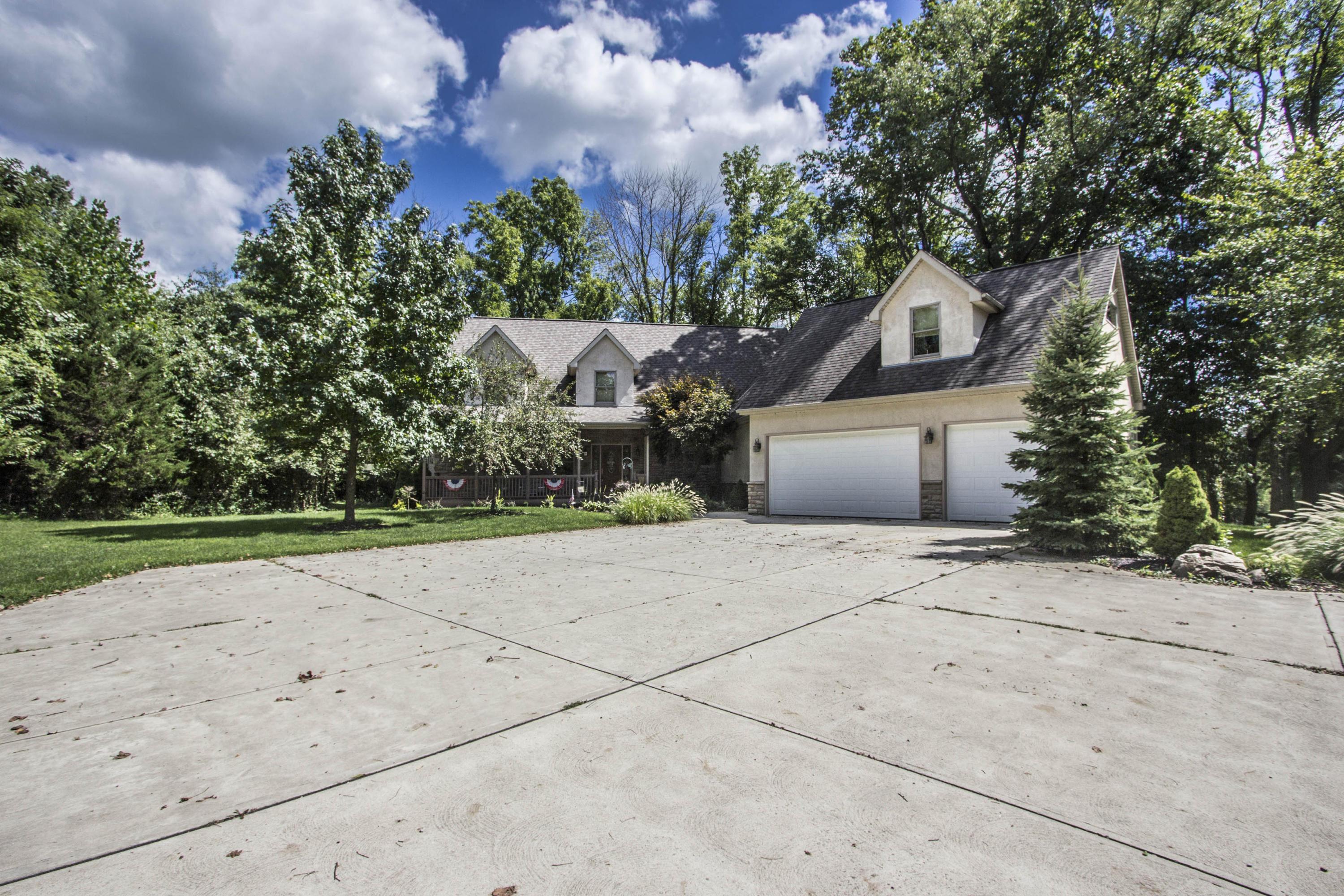 10220 Heimberger Road Northwest Baltimore, OH 43105 - Photo 3 of 102