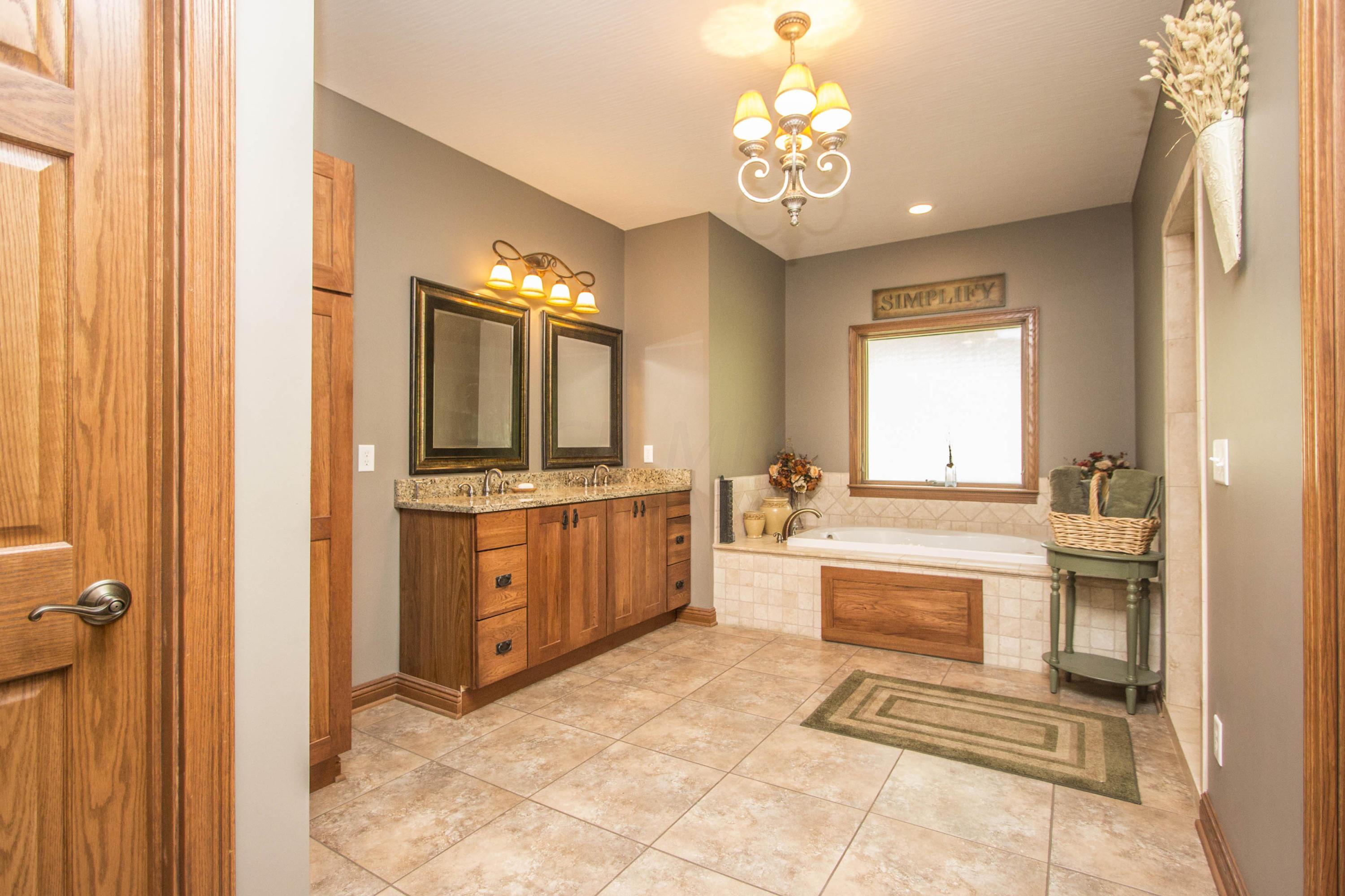 10220 Heimberger Road Northwest Baltimore, OH 43105 - Photo 47 of 102