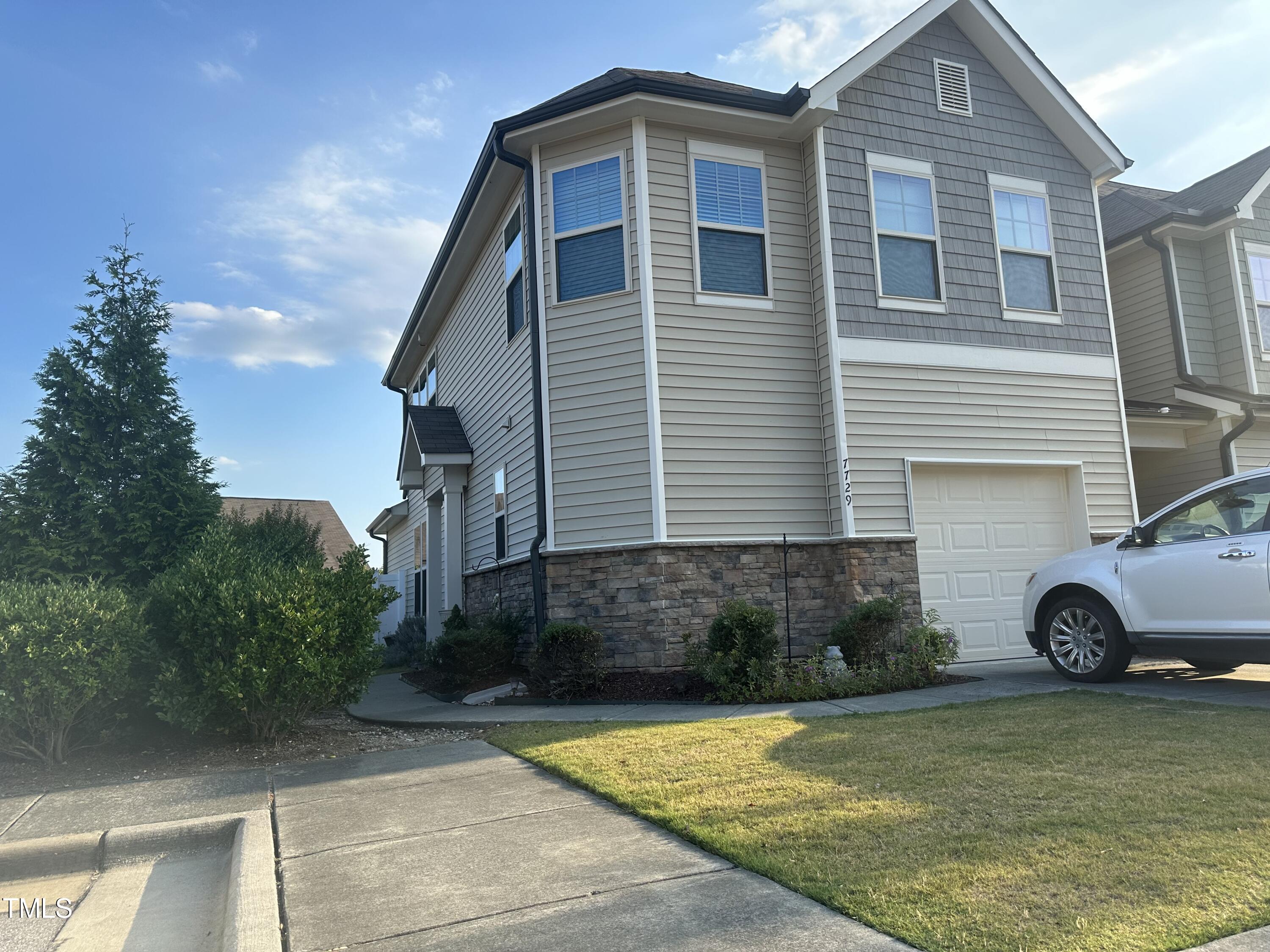 7729 Weathered Oak Way Raleigh, NC 27616 - Photo 2 of 20 Ext 2