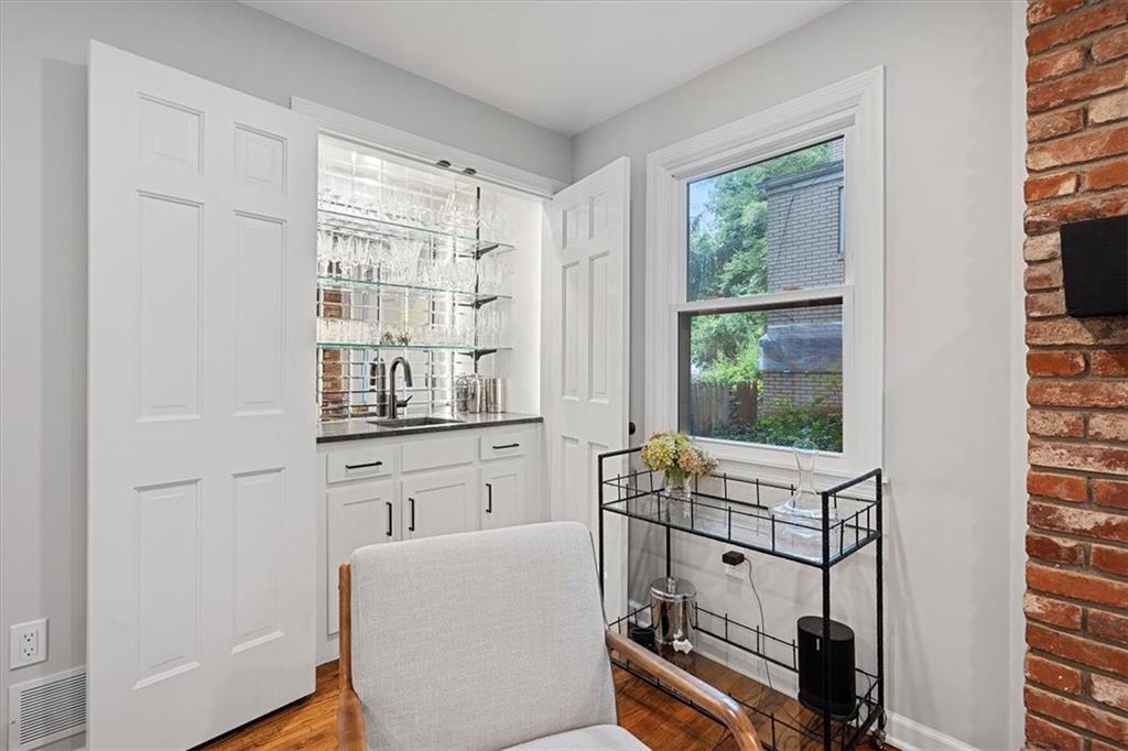 106 Rutledge Drive Pittsburgh, PA 15215 - Photo 11 of 25 Gallery Image 11