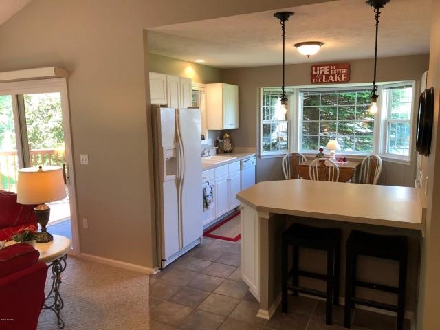 330 Lighthouse Way North Manistee, MI 49660 - Photo 10 of 29 1867495-9.JPG