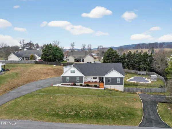 $649,900 | 222 Spanish Oak Lane, Glade Spring, VA 24340