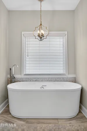 $649,900 | 222 Spanish Oak Lane, Glade Spring, VA 24340