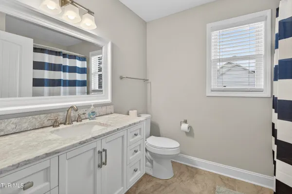 $649,900 | 222 Spanish Oak Lane, Glade Spring, VA 24340
