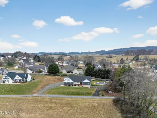 $649,900 | 222 Spanish Oak Lane, Glade Spring, VA 24340