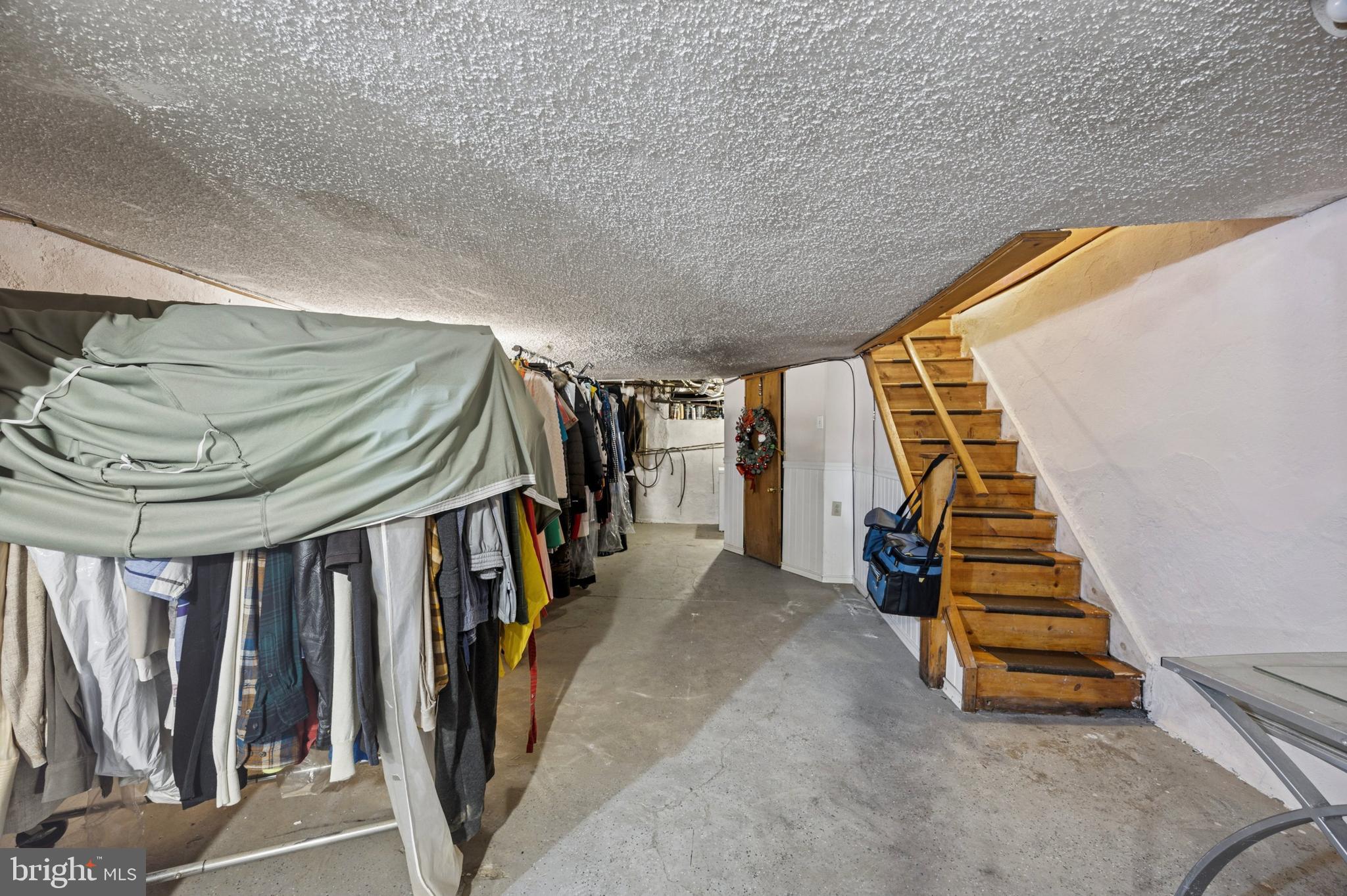 722 Yeadon Avenue Lansdowne, PA 19050 - Photo 18 of 23 a view of entryway