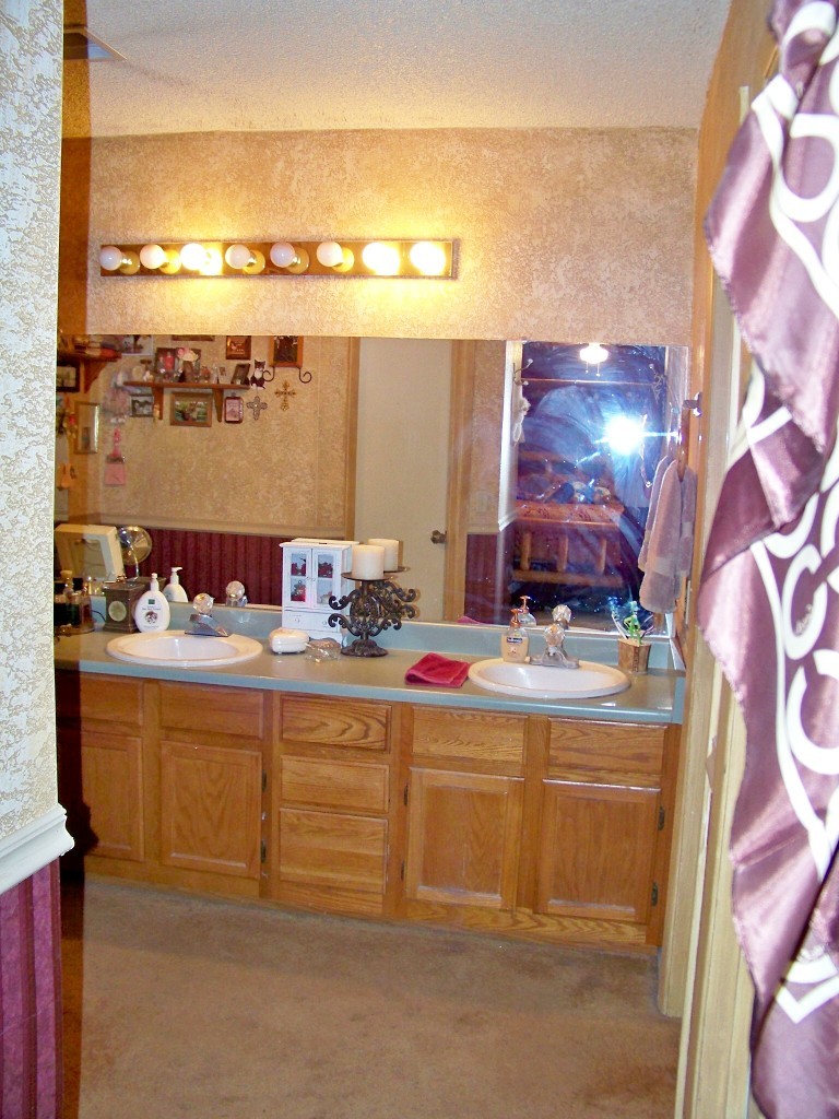 20001 West Teepee Road Buckeye, AZ 85326 - Photo 14 of 33 Master Bath