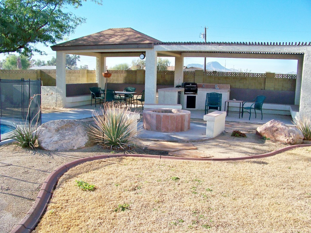 20001 West Teepee Road Buckeye, AZ 85326 - Photo 25 of 33 Covered BBQ Area