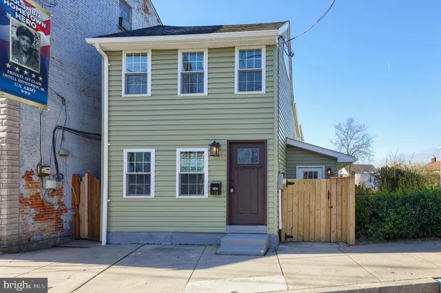 $325,000 | 170 South 5th Street, Columbia, PA 17512