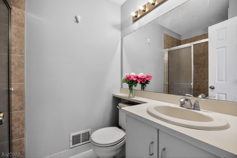 254 Penns Way Bernards, NJ 07920 - Photo 17 of 21