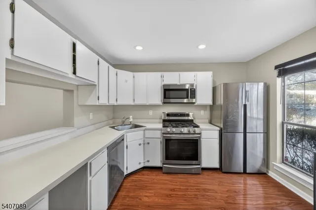 $495,000 | 254 Penns Way, Bernards, NJ 07920