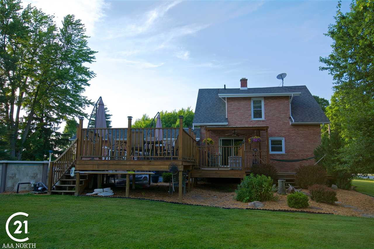 10975 Brandon Road Emmett, MI 48022 - Photo 2 of 30