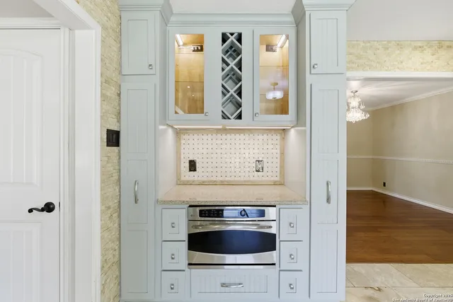 $340,000 | 6019 Wildwind Drive, Windcrest, TX 78239