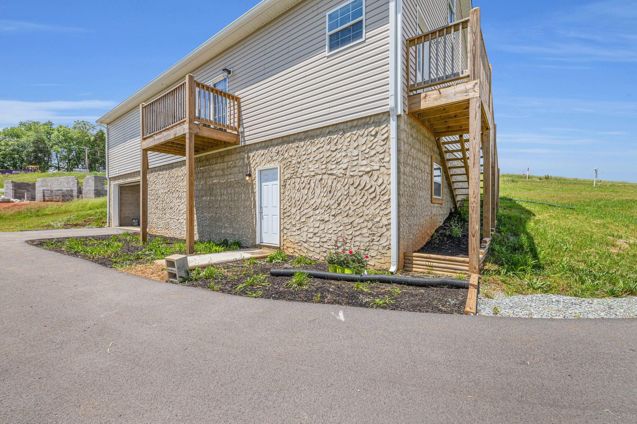 185 Waters Edge Dr Spring Spring City, TN 37381 - Photo 37 of 55 7-web-or-mls-185-waters-edge-dr