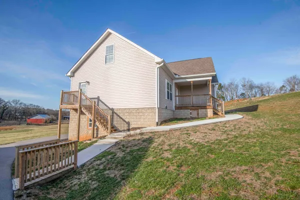 $379,000 | 185 Waters Edge Dr Spring, Spring City, TN 37381