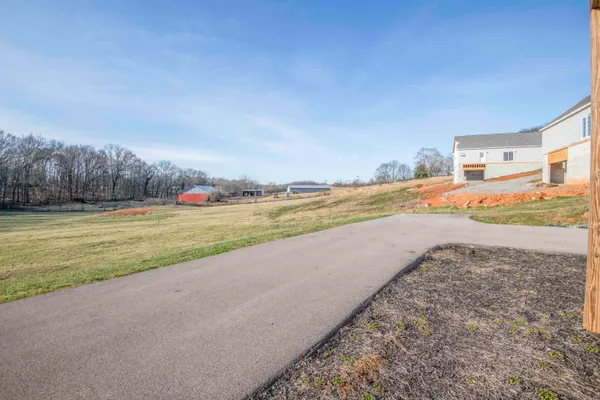 $379,000 | 185 Waters Edge Dr Spring, Spring City, TN 37381