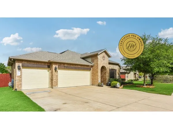 $375,000 | 135 Clear Water Pass, Bastrop, TX 78602
