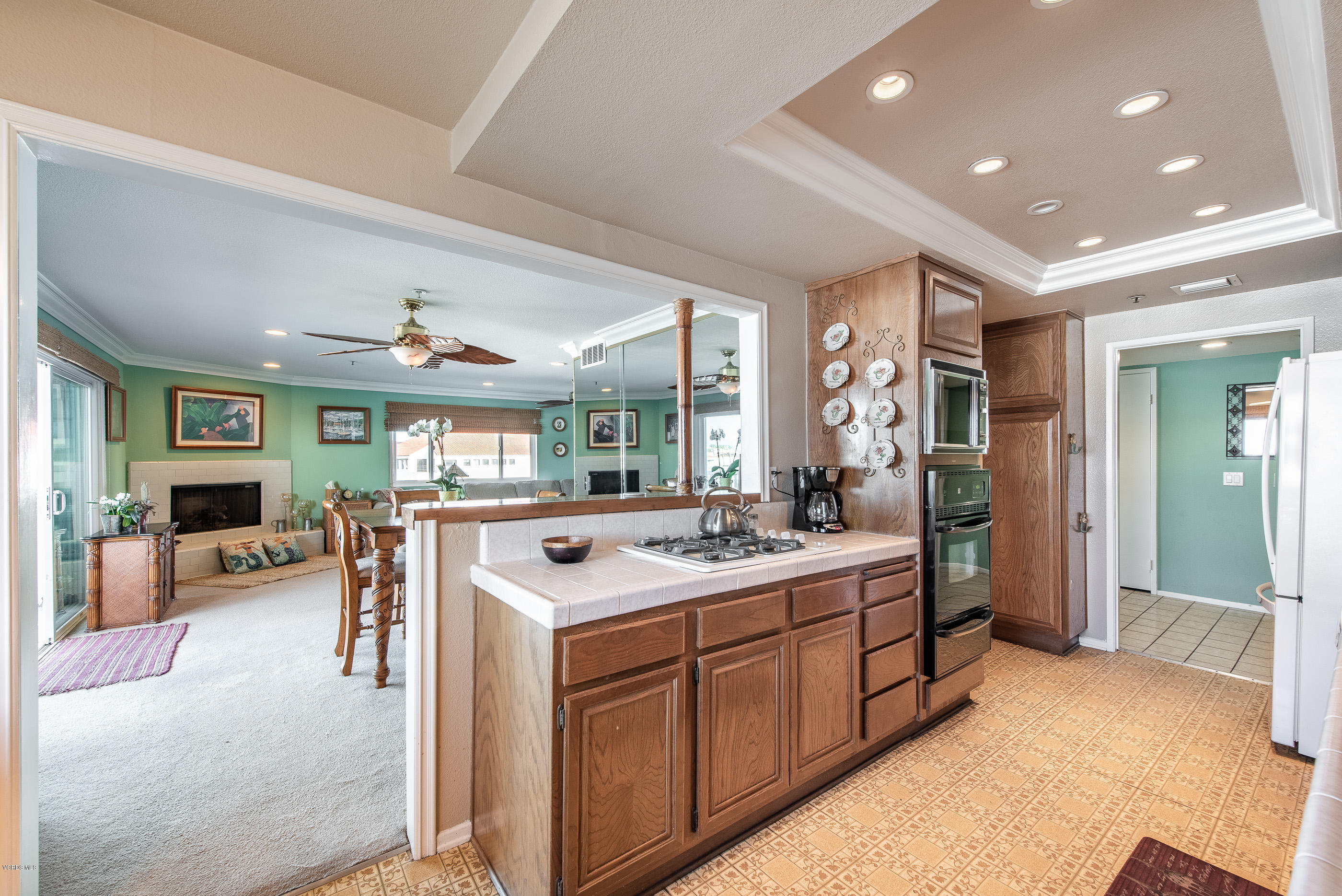2872 Coast Circle, Unit 203 Huntington Beach, CA 92649 - Photo 16 of 42 a view of a living room and window