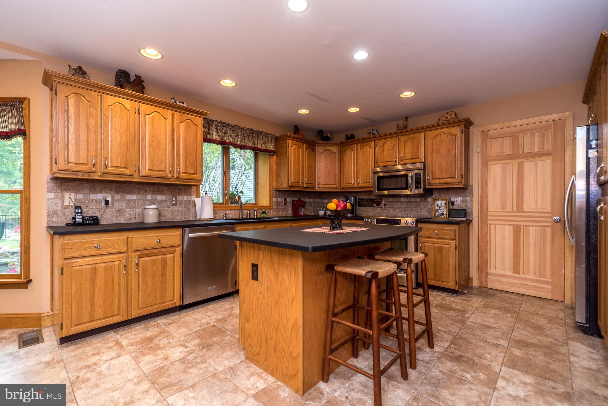 348 Beaver Run Road Ottsville, PA 18942 - Photo 5 of 49 Gallery Image 5